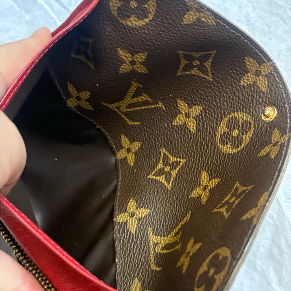 Auth Louis Vuitton Portefeuille Emily long bifold snap wallet - Picture 4 of 15